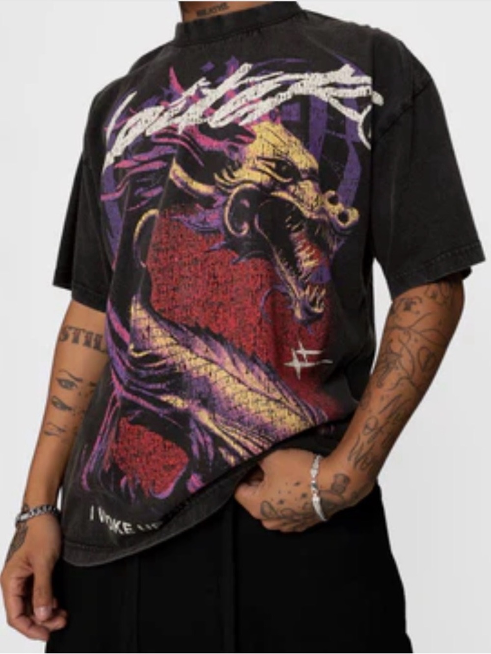 Vintage Loiter Dragon T-Shirt Size Large